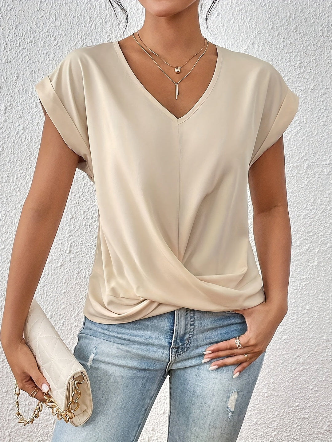 Sandra | Elegante Top con Scollatura a V e Twist Frontale