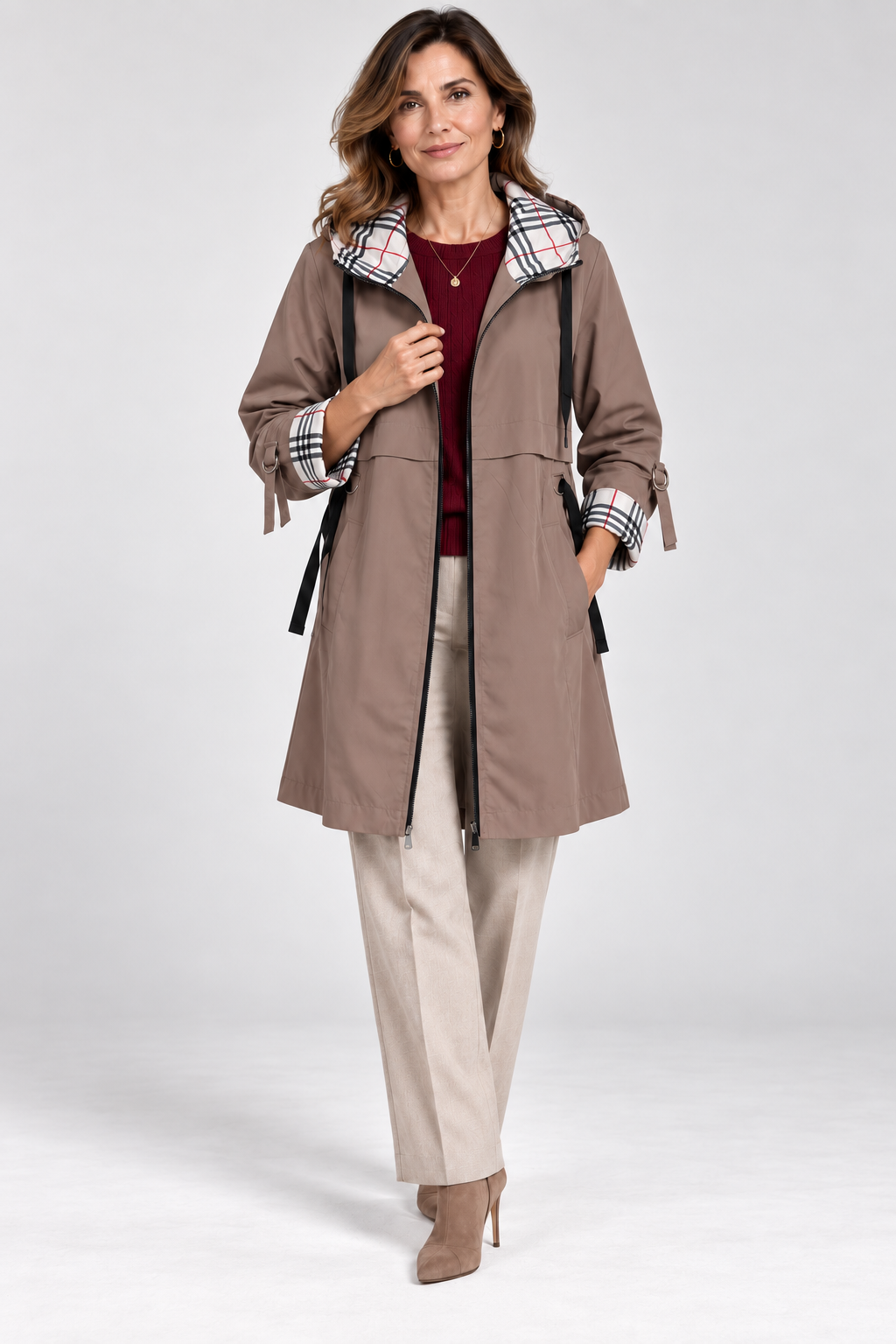 Assuntina™ | Giacca lunga con cappuccio e vita regolabile