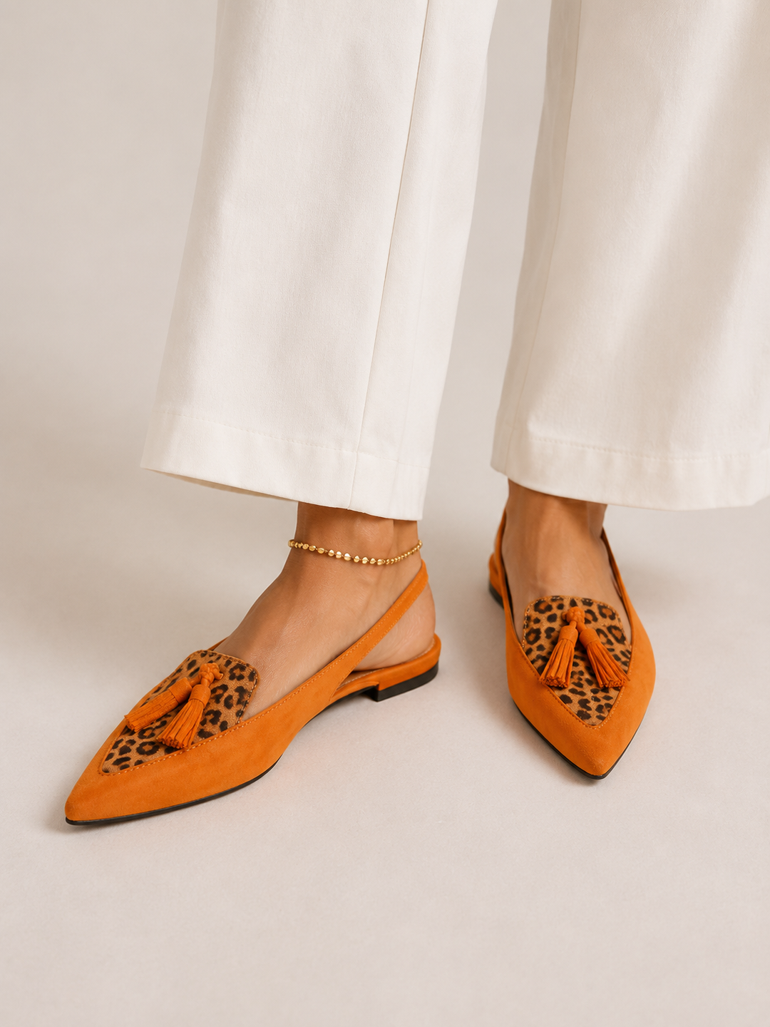 Eliza | Sandali con cinturini e nappine